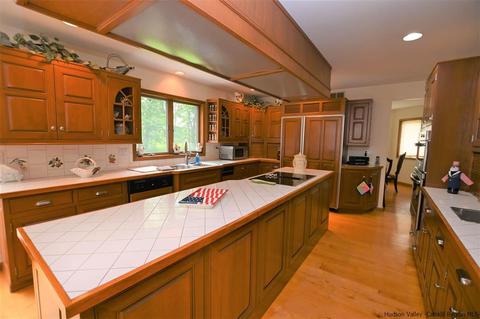 33 Knolls Rd, Wallkill, NY 12589 photo 18