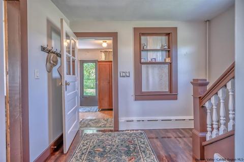 36 Pine St, Catskill, NY 12414 photo 4