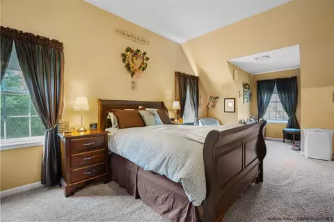 5 Lira, Wallkill, NY 12589 photo 28