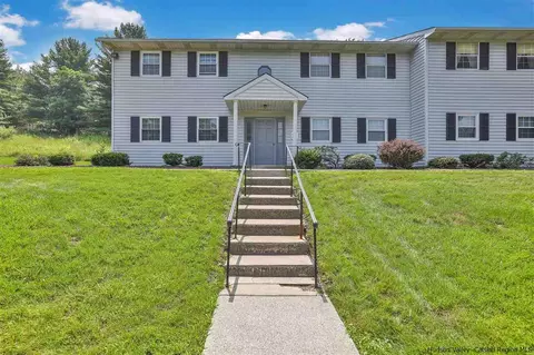 8 Ivy Ct #H, Fishkill, NY 12524 photo 1