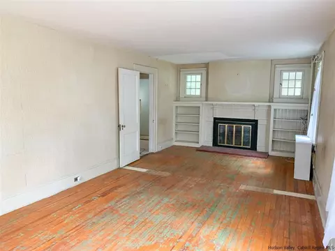 98 E Cedar St, Poughkeepsie, NY 12601 photo 8
