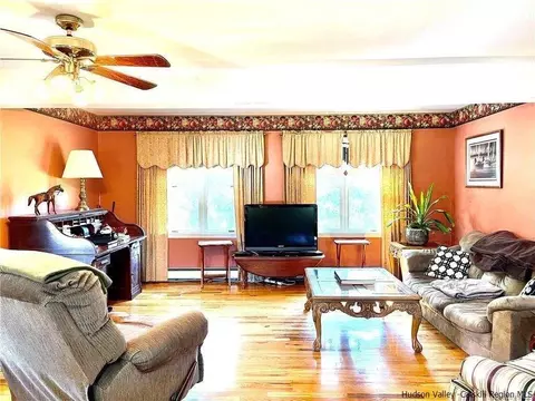 1314 State Route 208, Wallkill, NY 12589 photo 5