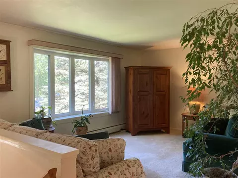 22 Ce Penney Dr, Wallkill, NY 12589 photo 8