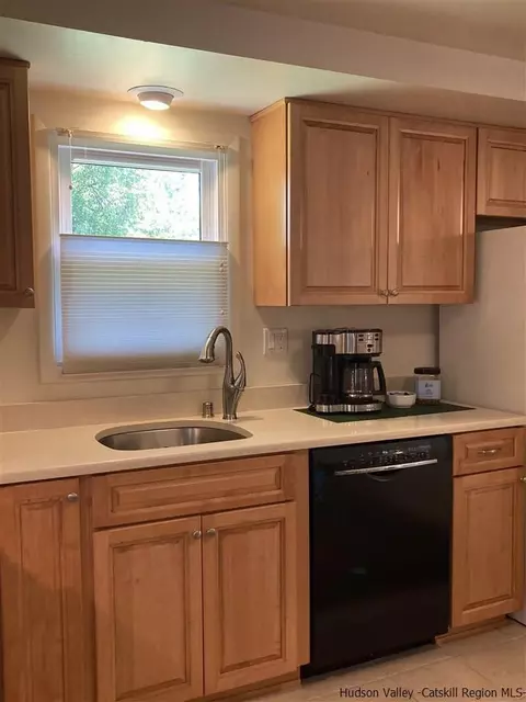 22 Ce Penney Dr, Wallkill, NY 12589 photo 18