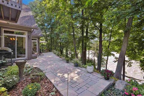 97 Wallkill Ave, Wallkill, NY 12589 photo 3