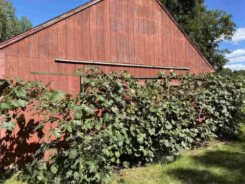 48 Pleasant Ave, Wallkill, NY 12589 photo 18