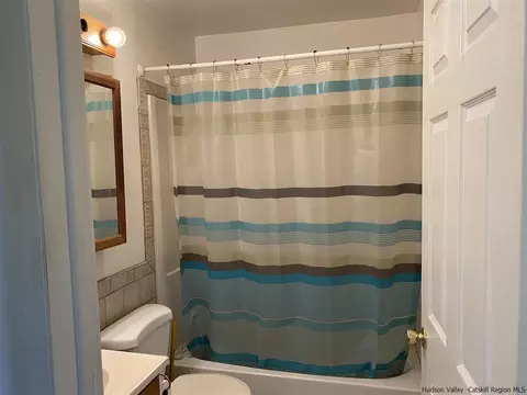 48 Pleasant Ave, Wallkill, NY 12589 photo 16