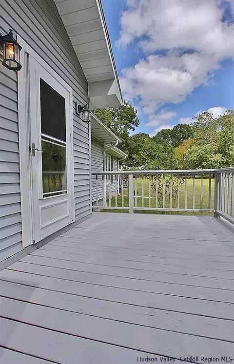 105 Read Rd, Red Hook, NY 12571 photo 5