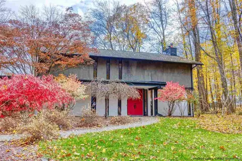 39 Alden Rd, Poughkeepsie, NY 12603 photo 1