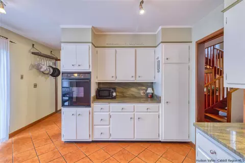39 Alden Rd, Poughkeepsie, NY 12603 photo 12