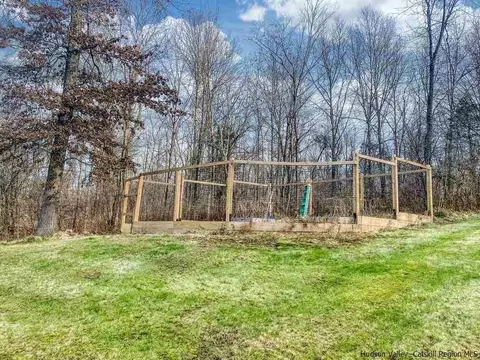 13 Hasbrouck Dr, Wallkill, NY 12589 photo 33