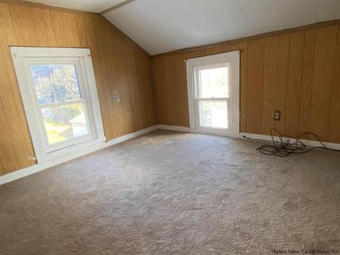 16 Bartlett St, Poughkeepsie, NY 12603 photo 8