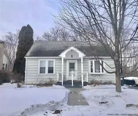 23 Hulse St, Wallkill, NY 12589 photo 1