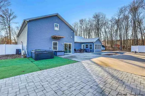 241 Strawridge Rd, Wallkill, NY 12589 photo 33