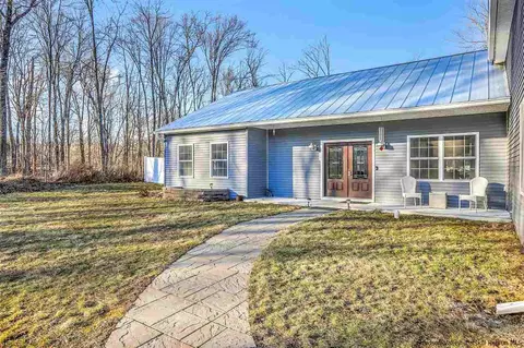 241 Strawridge Rd, Wallkill, NY 12589 photo 3