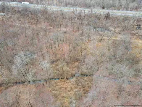 15 Townsend, New Windsor, NY photo 2