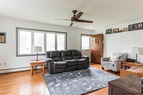 20 Read Rd, Red Hook, NY 12571 photo 4