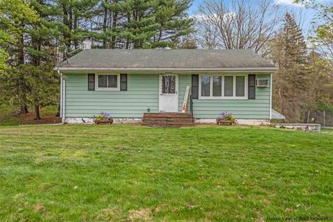 20 Read Rd, Red Hook, NY 12571 photo 1