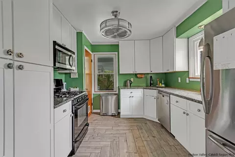20 Read Rd, Red Hook, NY 12571 photo 5