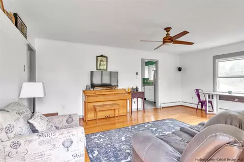 20 Read Rd, Red Hook, NY 12571 photo 3