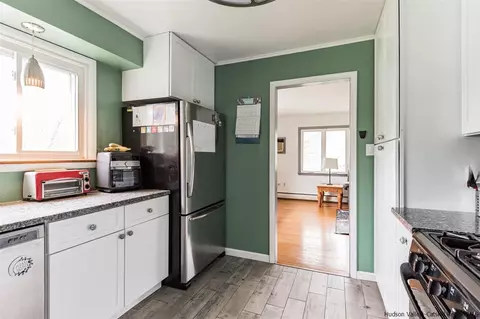 20 Read Rd, Red Hook, NY 12571 photo 6