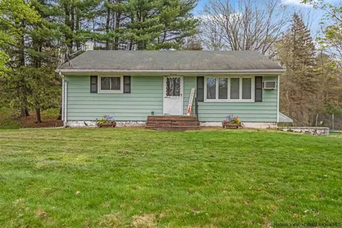 20 Read Rd, Red Hook, NY 12571 photo 1