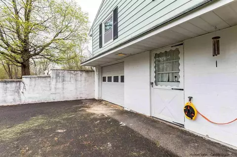 20 Read Rd, Red Hook, NY 12571 photo 22