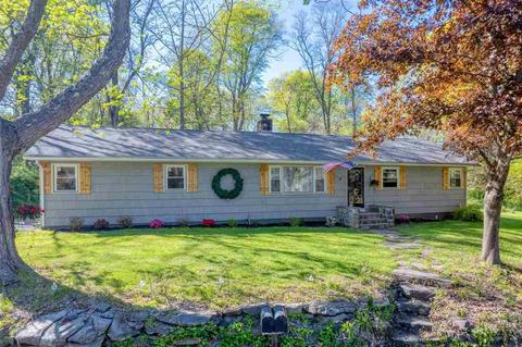 84 Benner Rd, Red Hook, NY 12571 photo 2
