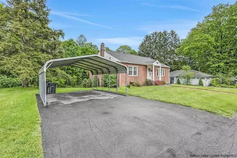 20 Maple Ave, Highland, NY 12528 photo 34