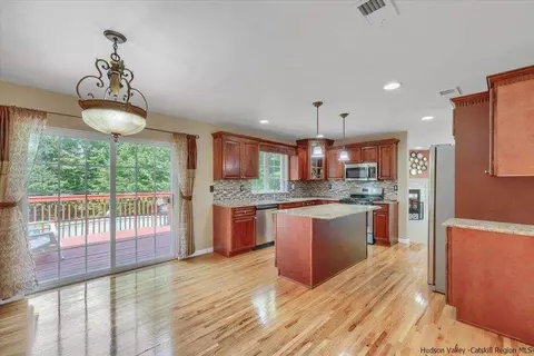 14 Pluto Ln, Modena, NY 12548 photo 17