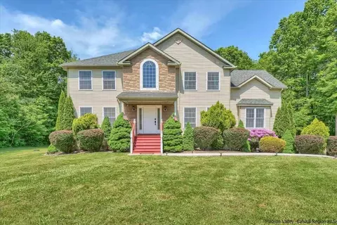 14 Pluto Ln, Modena, NY 12548 photo 2