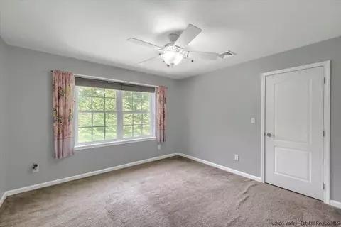 14 Pluto Ln, Modena, NY 12548 photo 32