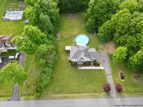14 Pluto Ln, Modena, NY 12548 photo 5