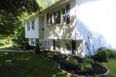6 Heather Ln, Wallkill, NY 12589 photo 11