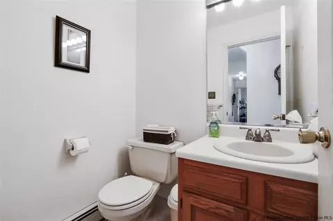 231 Valley Vw, Wallkill, NY 12589 photo 18