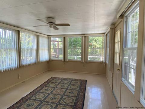 3 Hasbrouck Dr, Poughkeepsie, NY 12603 photo 8