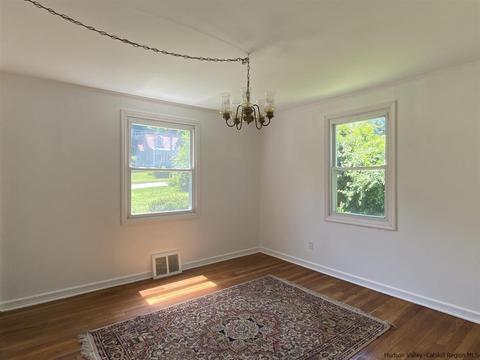 3 Hasbrouck Dr, Poughkeepsie, NY 12603 photo 7