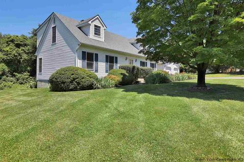 5 Libra Ln, Wallkill, NY 12589 photo 4