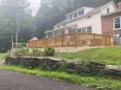 64 Ruby Rd, Kingston, NY 12401 photo 1
