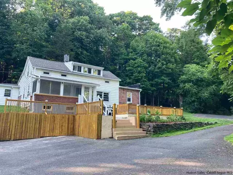 64 Ruby Rd, Kingston, NY 12401 photo 3