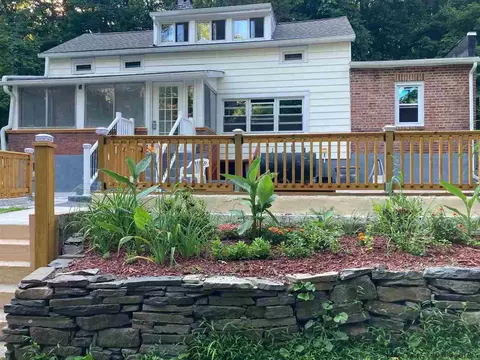 64 Ruby Rd, Kingston, NY 12401 photo 2