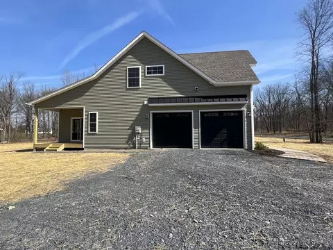 4 Degroodt Dr, Wallkill, NY 12589 photo 3