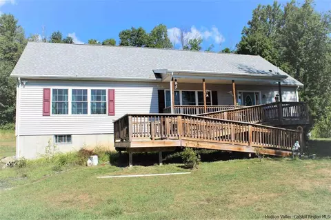 10 Iken Rd, Kerhonkson, NY 12446