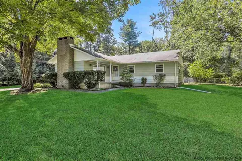 46 Carlo Dr, Kerhonkson, NY 12446