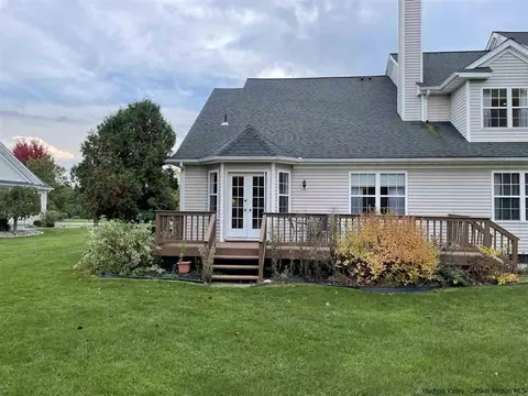 62 Tee Ln, Red Hook, NY 12571 photo 4