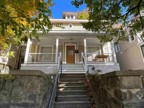 69 N Clinton St, Poughkeepsie, NY 12601
