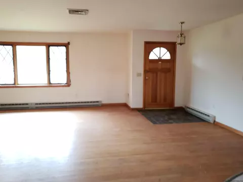 331 Forest Rd, Wallkill, NY 12589 photo 8