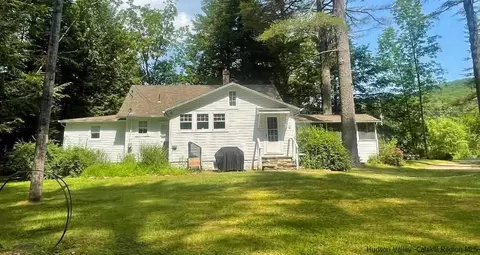 299 Wittenberg, Bearsville, NY 12409