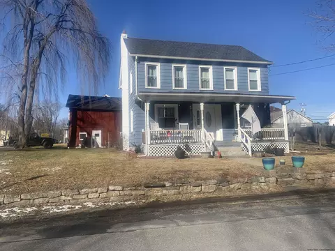 10 Wood St, Kerhonkson, NY 12446