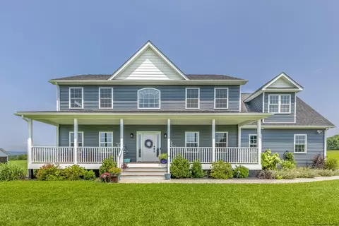 122 Mulford Dr, Wallkill, NY 12589